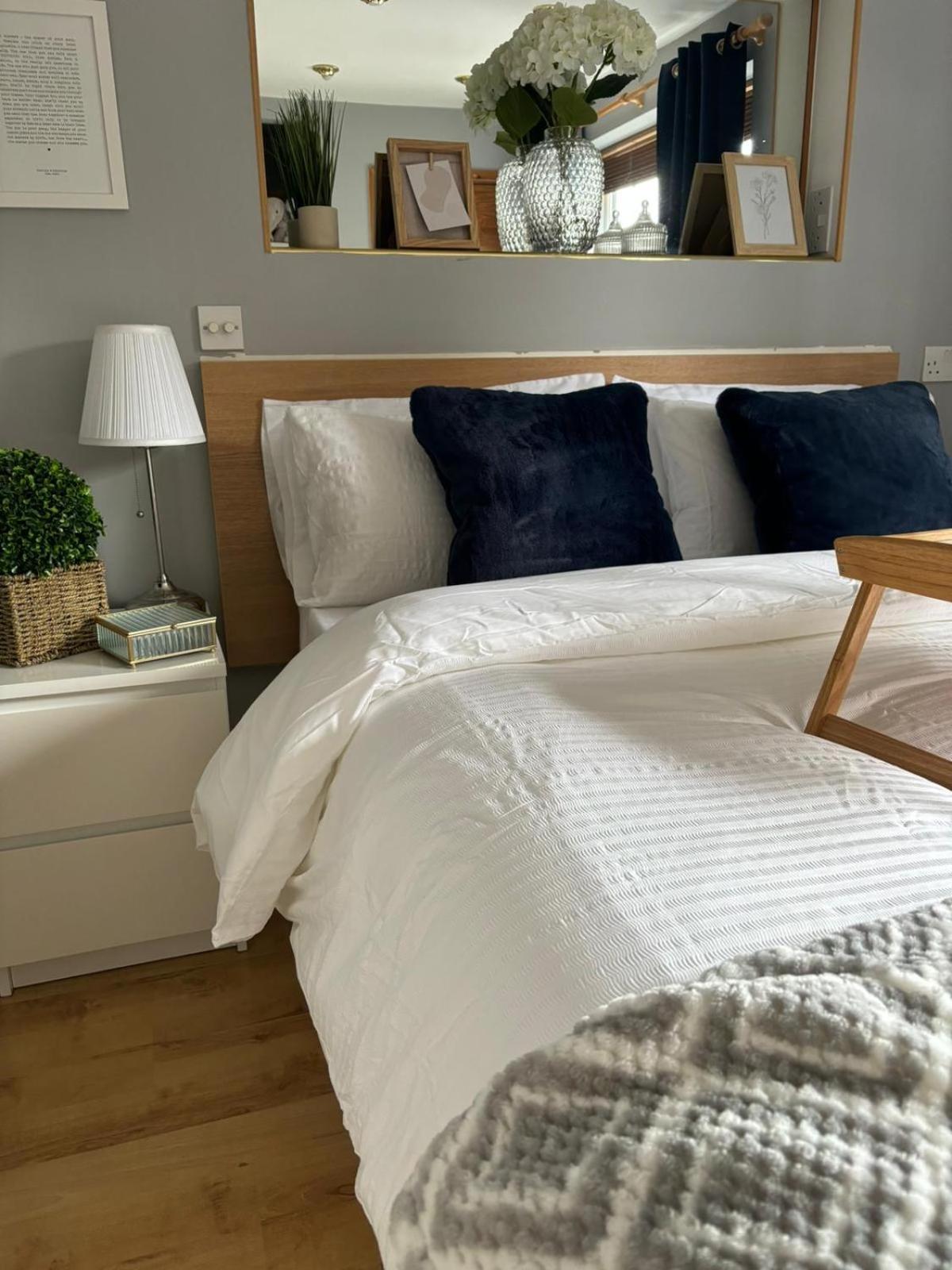 Amazing En-Suite Apartment In Finchley Central London Eksteriør billede