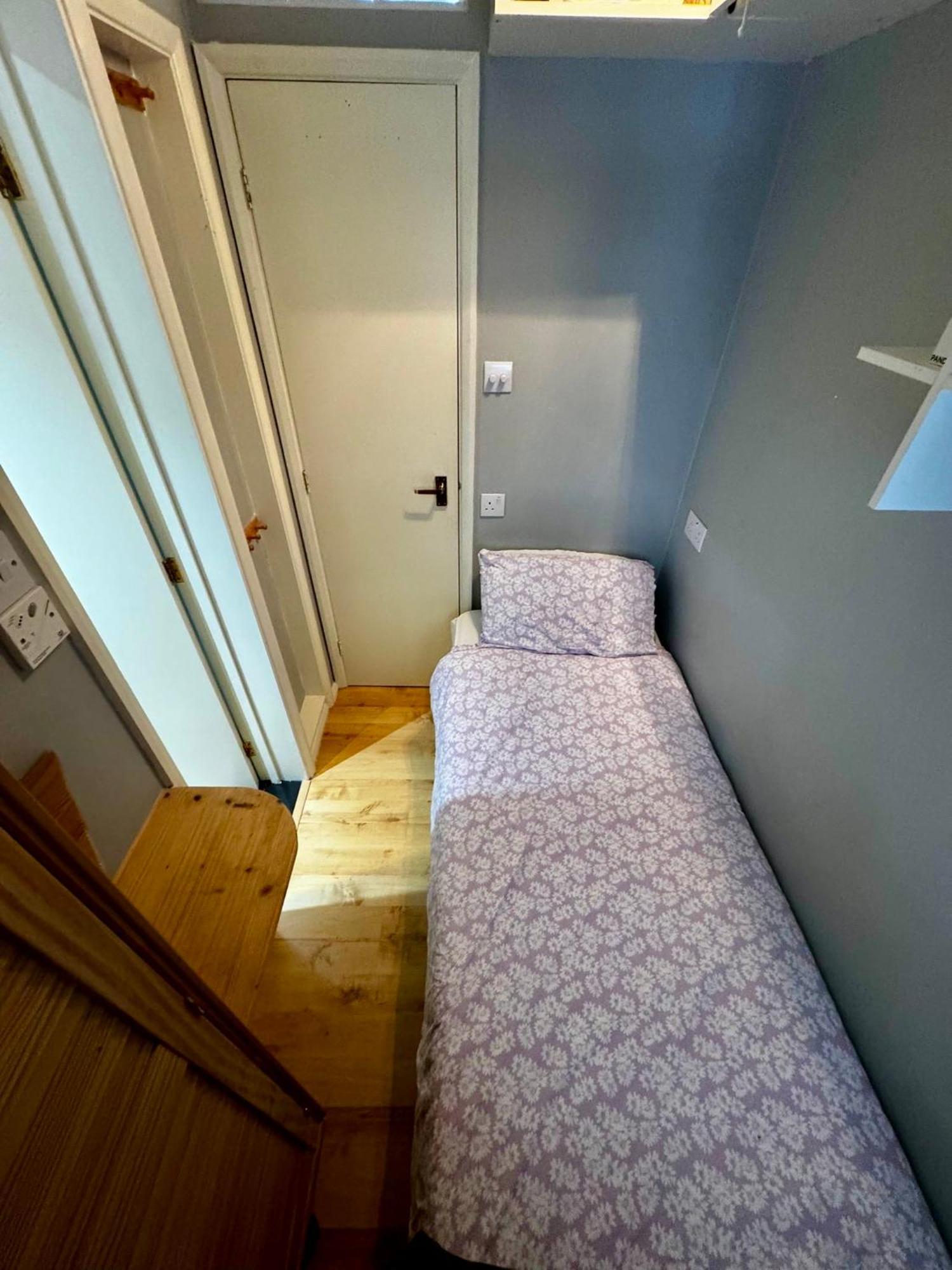 Amazing En-Suite Apartment In Finchley Central London Eksteriør billede